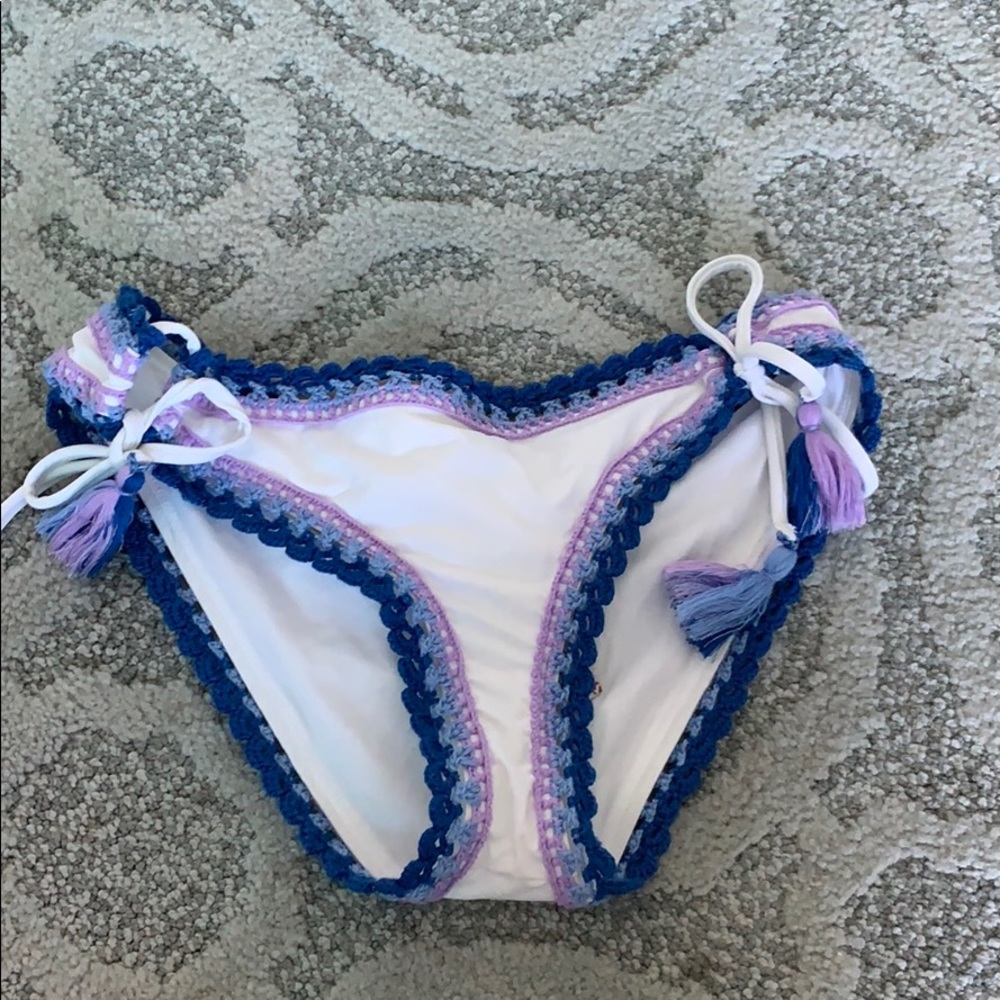 Bikini bottoms